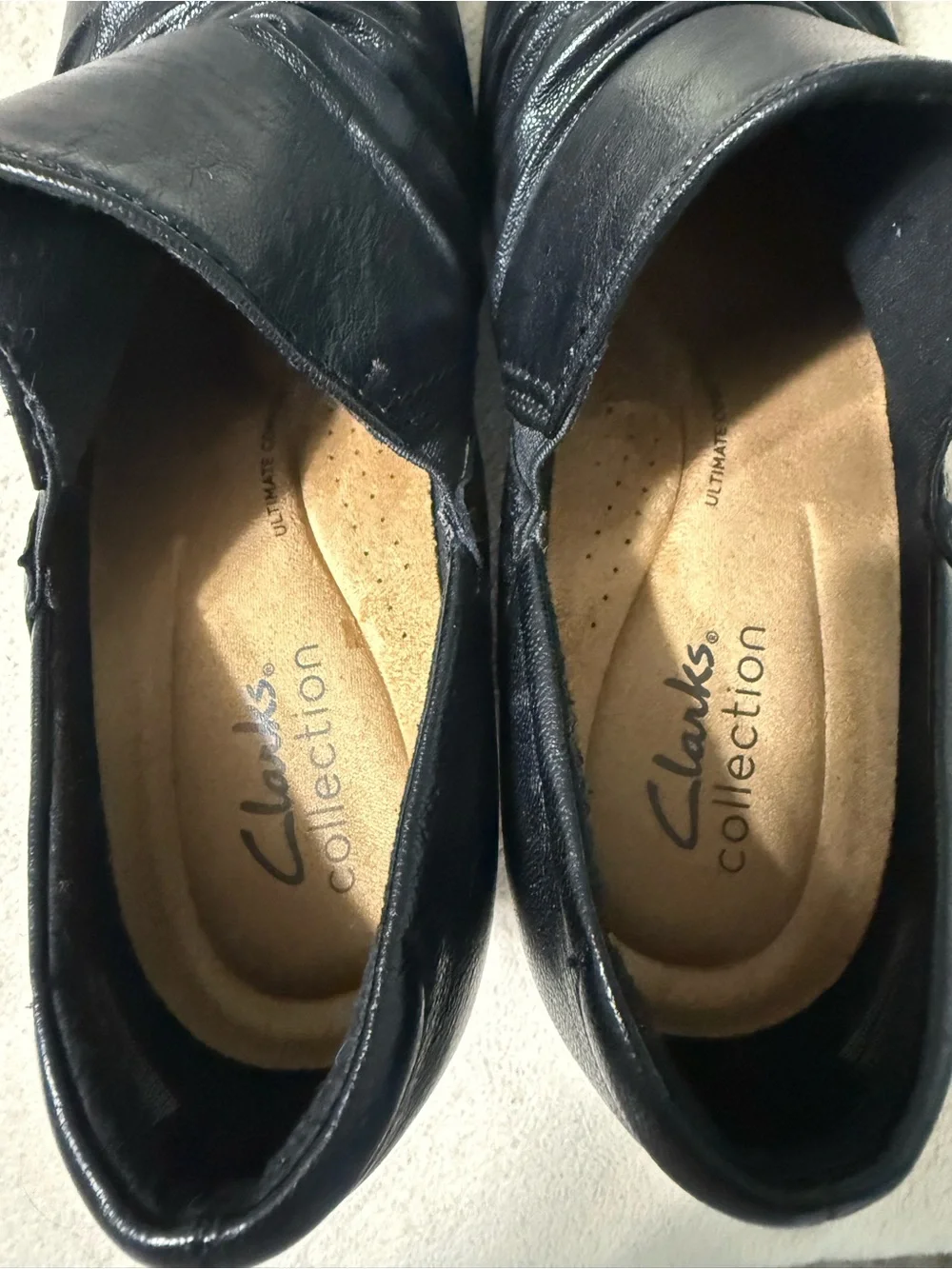 Clarks smooth black
